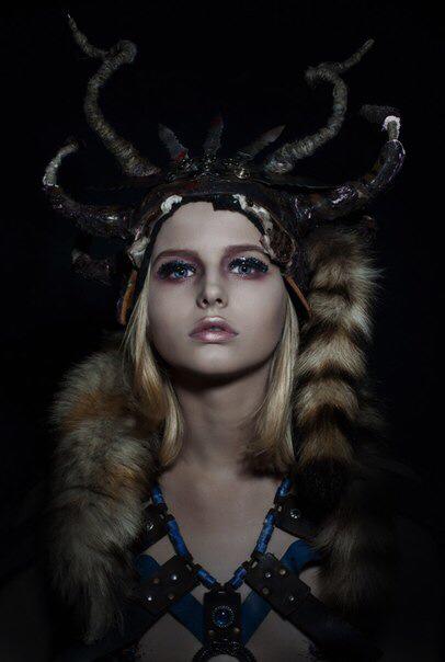 Девушка из Светлогорска, проехавшаяся голой на коне возле Кремля, попала в GQ (фото) Девушка из Светлогорска, проехавшаяся голой на коне возле Кремля, попала в GQ (фото)