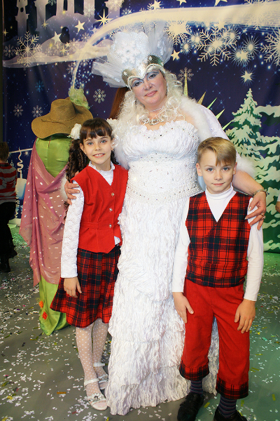 «Снежная каралева» захапіла дзяцей і дарослых (+ ФОТА)