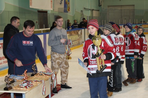 В Кобринской ледовой арене состоялся Рождественский турнир по хоккею с шайбой