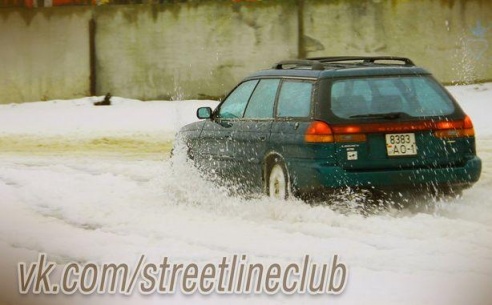 Барановичский автоклуб Street Line провел тренировку по зимнему вождению