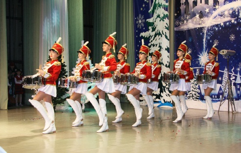 «Снежная каралева» захапіла дзяцей і дарослых (+ ФОТА)