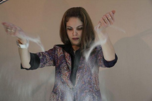 Кристина Канашова из Барановичей создает картины с помощью песка