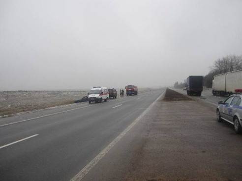 Фура въехала в легковушку, погибла женщина