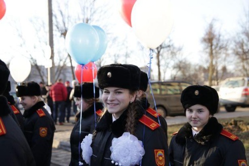 В Барановичах торжественно открыли памятный знак «Пожарный автомобиль»