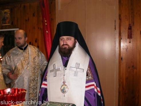 Епископ Антоний совершил всенощное бдение в Михайловской кафедральном соборе