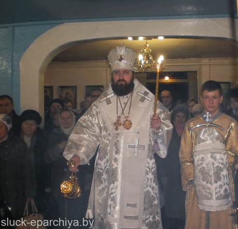 Епископ Антоний совершил всенощное бдение в Михайловской кафедральном соборе