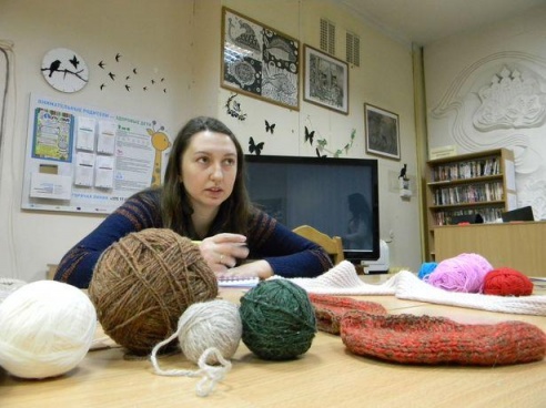 В барановичской библиотеке начались релакс-уроки по вязанию