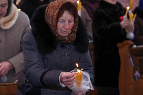 ФОТОФАКТ: В глубокском костеле Святой Троицы 2 февраля отпраздновали Громницы