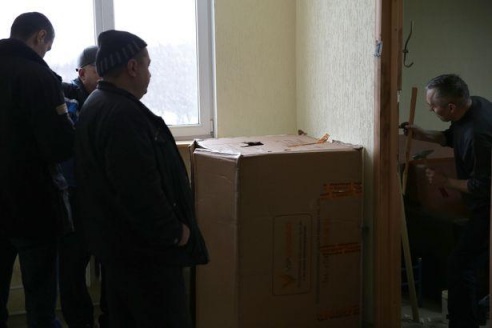 В Барановичах взломали больше 10 офисных помещений, среди похищенного водка и конфеты