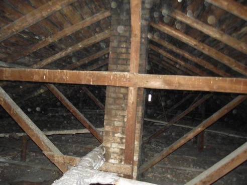 Что происходит с историческим зданием в Барановичах, проданным частнику?