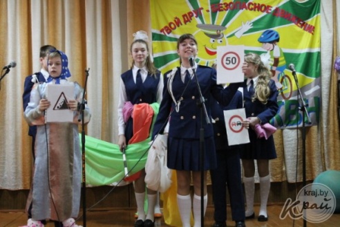 Воспитанникам Вилейской школы-интерната подарили спортивный инвентарь (ФОТО)