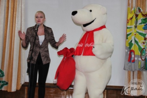 Воспитанникам Вилейской школы-интерната милиционеры подарили спортивный инвентарь (ФОТО)