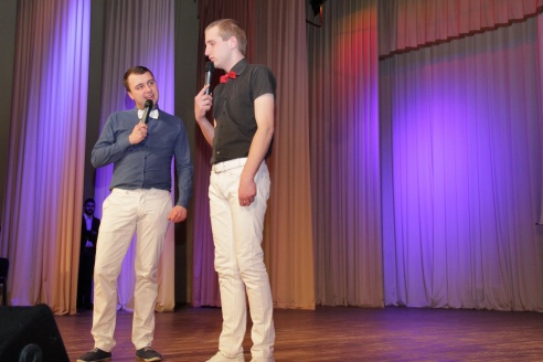 В большом зале Кобринского Дворца культуры состоялся Кубок чемпионов открытой Кобринской лиги КВН.