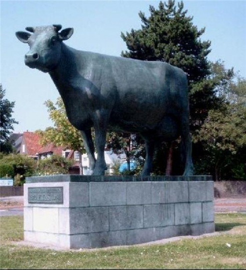 Министерство культуры объявило конкурс на создание памятника корове