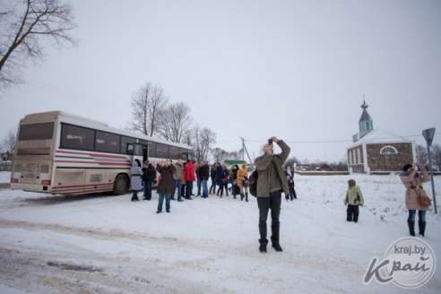 ФОТАФАКТ: Група вілейчукоў адправілася ў вандроўку ў гонар 250-годдзя Агінскага
