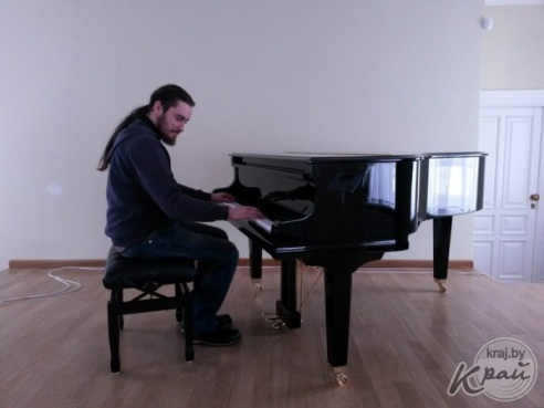 ФОТАФАКТ: Група вілейчукоў адправілася ў вандроўку ў гонар 250-годдзя Агінскага