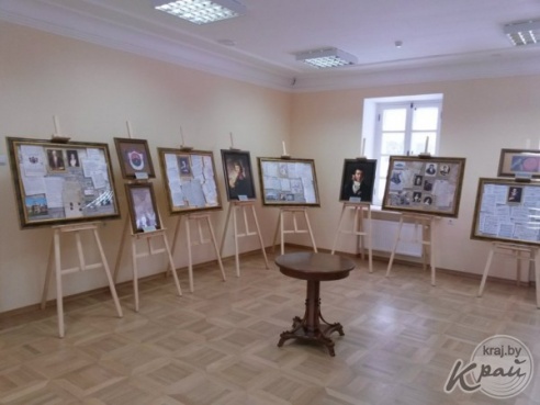 ФОТАФАКТ: Група вілейчукоў адправілася ў вандроўку ў гонар 250-годдзя Агінскага