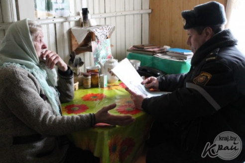 Милицию вызывали? Как выглядит обычный рабочий день участкового Вилейского РОВД (ФОТО)