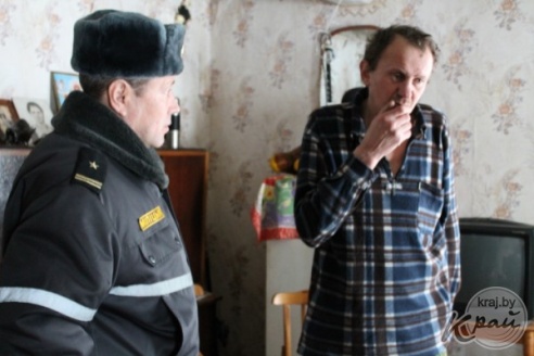 Милицию вызывали? Как выглядит обычный рабочий день участкового Вилейского РОВД (ФОТО)