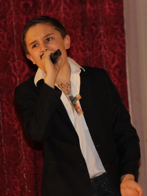 В Ошмянах прошел районный праздник «За честь школы!»