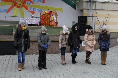 В Кобрине встречают Масленицу