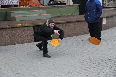 В Кобрине встречают Масленицу