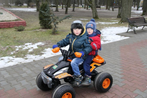 В Кобрине встречают Масленицу