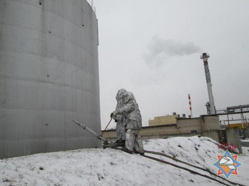 В Барановичах на железной дороге «потушили» резервуар с топливом