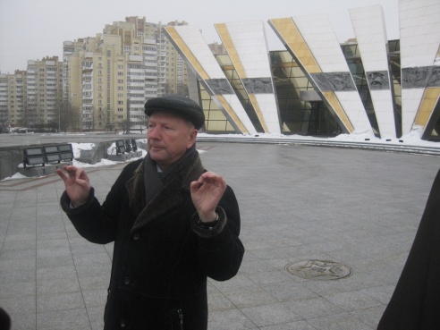 Ошмянские школьники встретились с архитектором Виктором Крамаренко