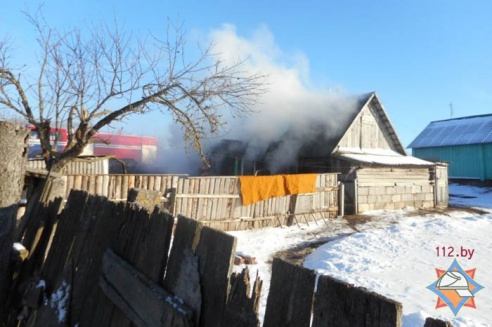 В Матютах горел дом
