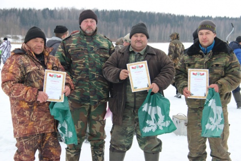 В Дрибинском районе прошли соревнования по лову рыбы со льда