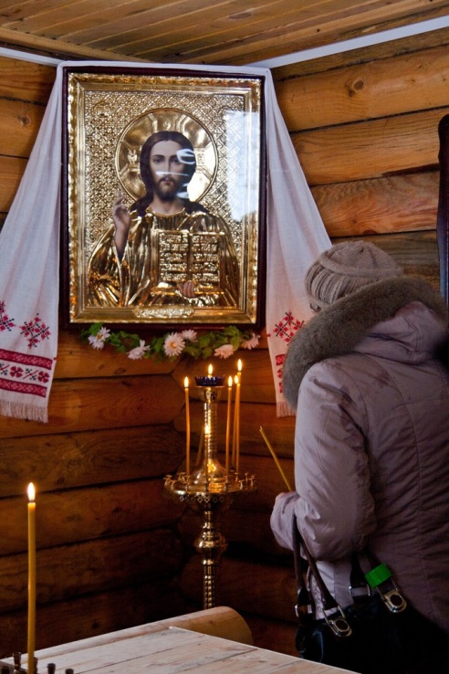 В обновленном Кагальном колодце освятили воду