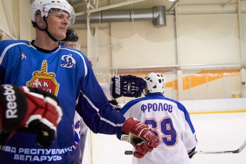 Горкам остается ждать ответной игры