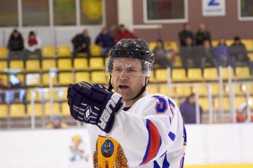 Горкам остается ждать ответной игры