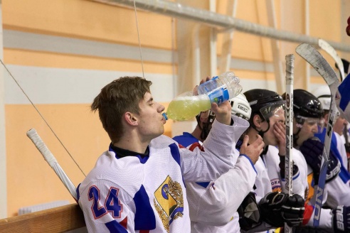 Горкам остается ждать ответной игры