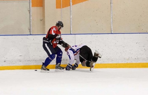 Горкам остается ждать ответной игры