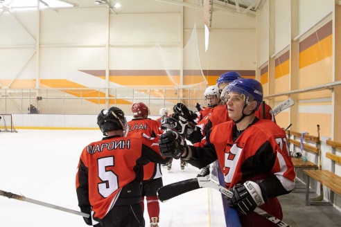 Горкам остается ждать ответной игры