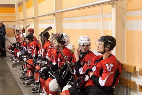 Горкам остается ждать ответной игры