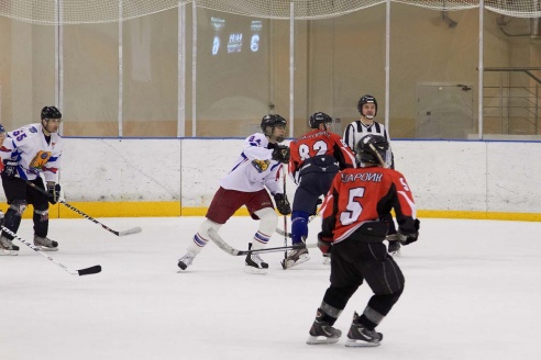 Горкам остается ждать ответной игры