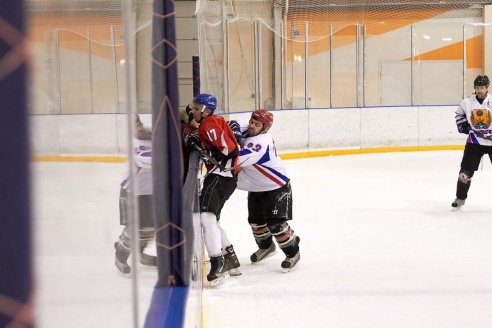 Горкам остается ждать ответной игры