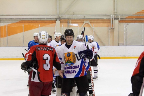 Горкам остается ждать ответной игры