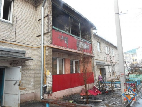 Нетрезвого мужчину пришлось спасать из горящего дома 3 раза