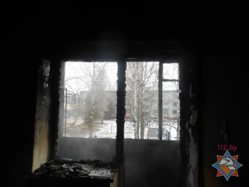 Нетрезвого мужчину пришлось спасать из горящего дома 3 раза