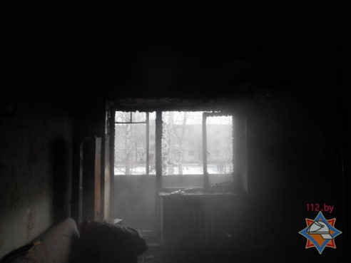 Нетрезвого мужчину пришлось спасать из горящего дома 3 раза
