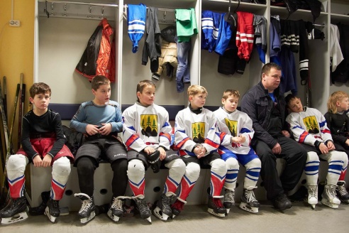 Хоккей: бой с Брянском