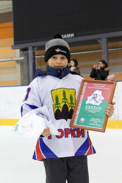 Хоккей: бой с Брянском