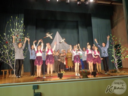 23 клуба Вилейского района соревнуются в смотре-конкурсе художественной самодеятельности (ФОТО)