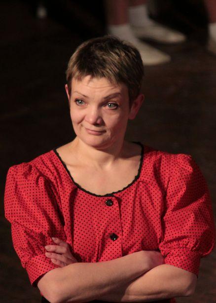 В Барановичах состоялась премьера спектакля «Фронтовичка»