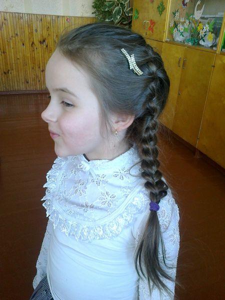 Мамы учеников Барановичской гимназии сделали детям праздничные прически