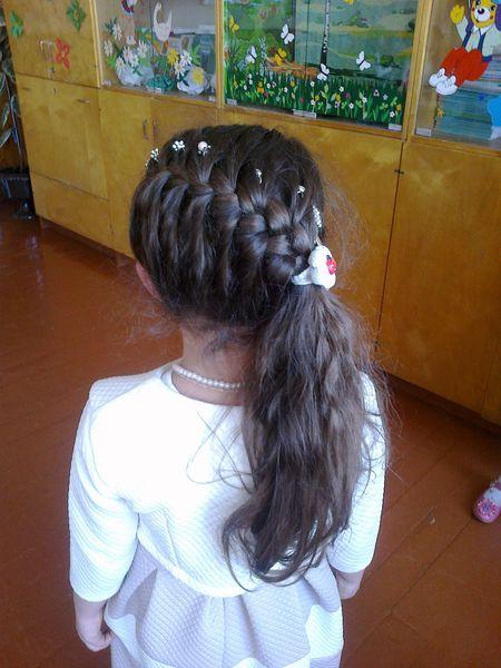 Мамы учеников Барановичской гимназии сделали детям праздничные прически